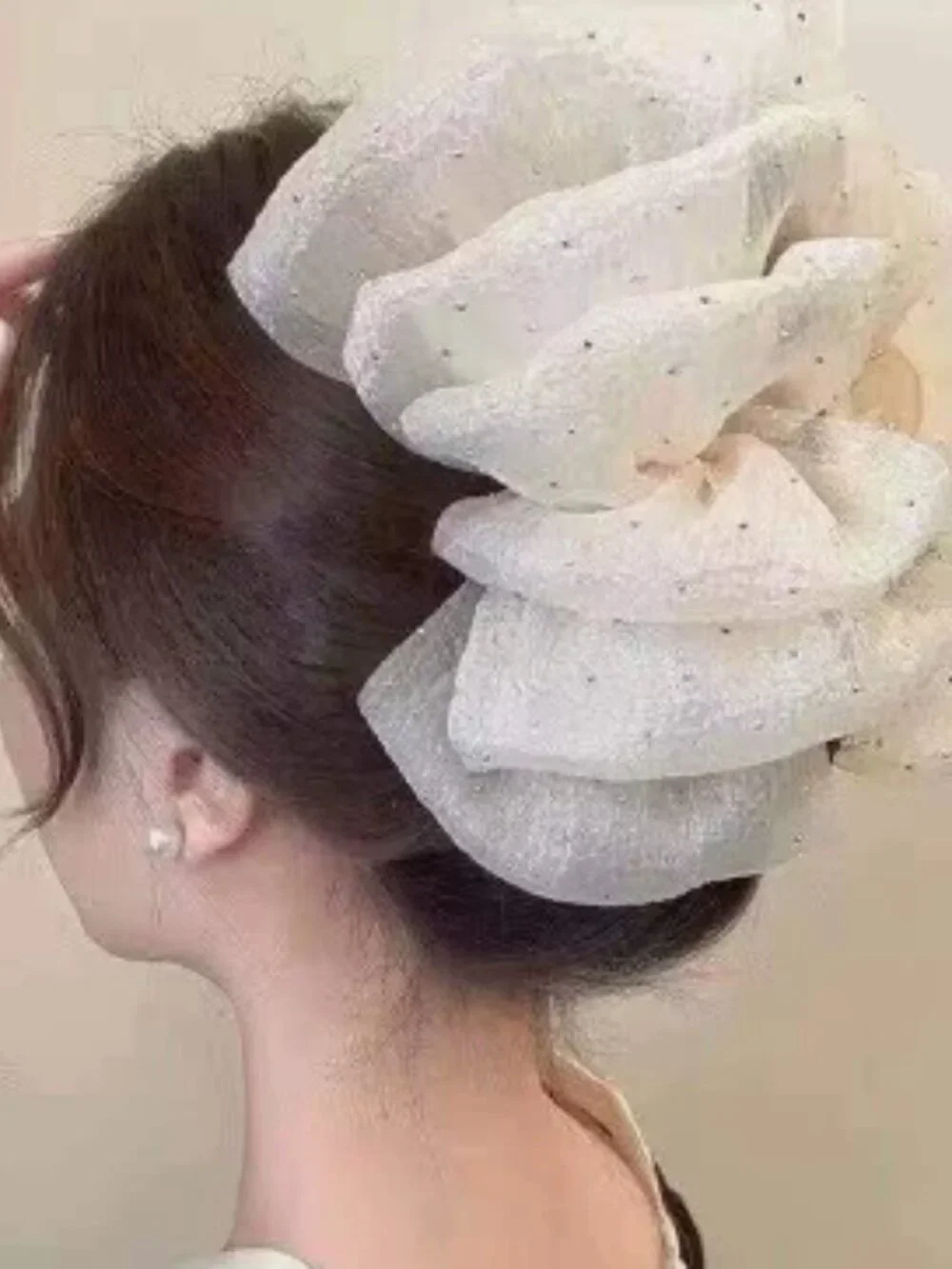 Women's hair clip